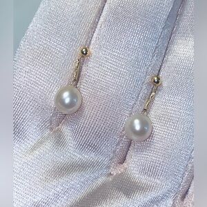 🌸18 K Yellow Gold and Akoya Seawater Pearls earrings 🌸